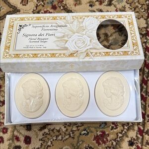 Signora dei Fiori Scented Soaps